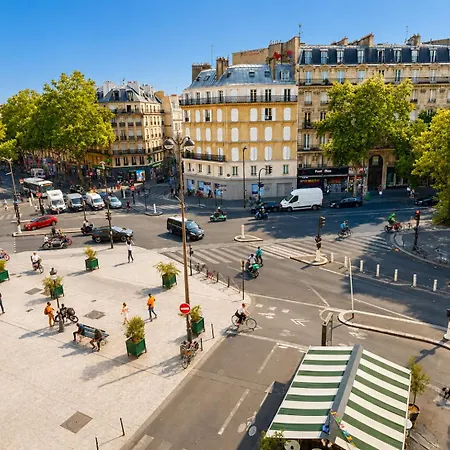 Aishin Gare De Lest شقة